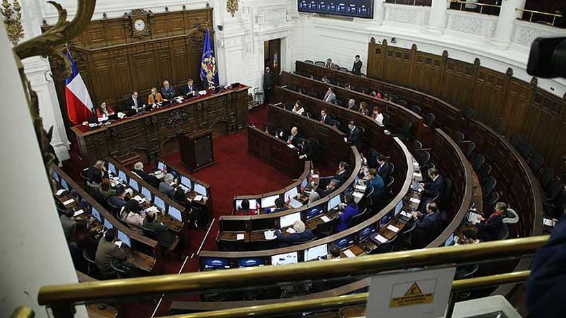 Oposición rechazó propuesta del oficialismo sobre el retiro de enmiendas