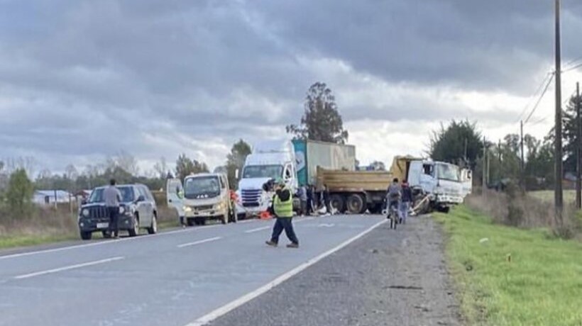Colisión múltiple se registra en ruta que une Valdivia con Mariquina