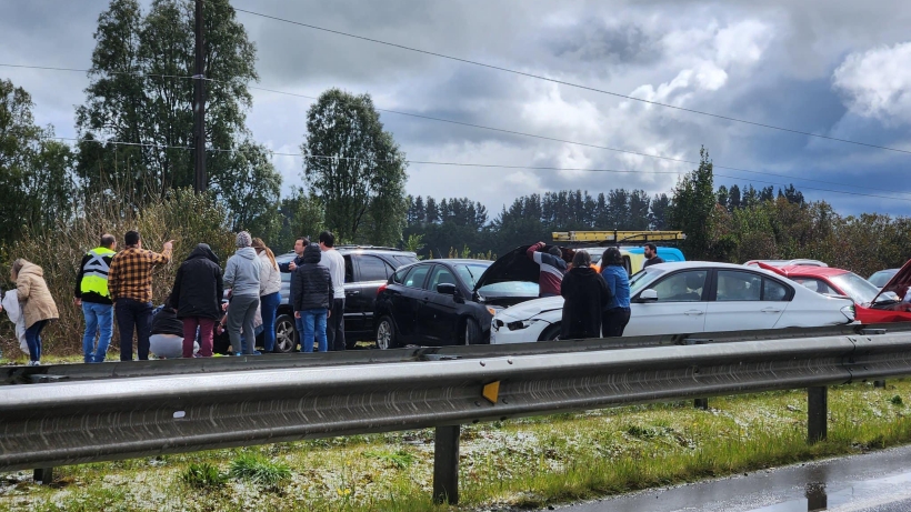 Accidente múltiple en la Ruta 5 en Frutillar dejó a cinco lesionados: dos son niños