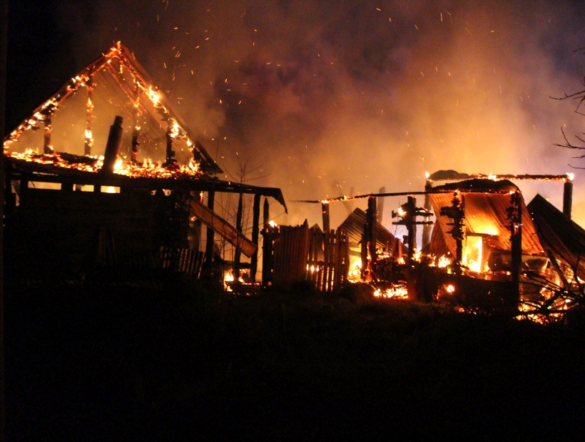 Mujer de 65 años murió en incendio en el sector de Junquillar en Osorno