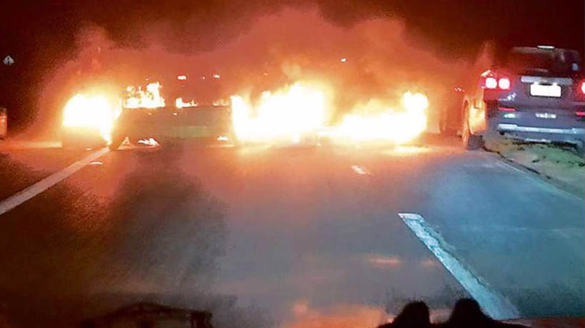San Antonio: vecinos de tomas encienden barricadas y cortan rutas por desalojo