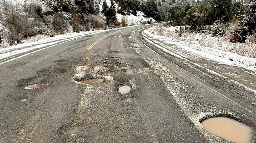 “Siguen pasando y destruyen todo”: Intendentes argentinos respaldan a su par de Bariloche tras advertencia de no dejar pasar camiones chilenos