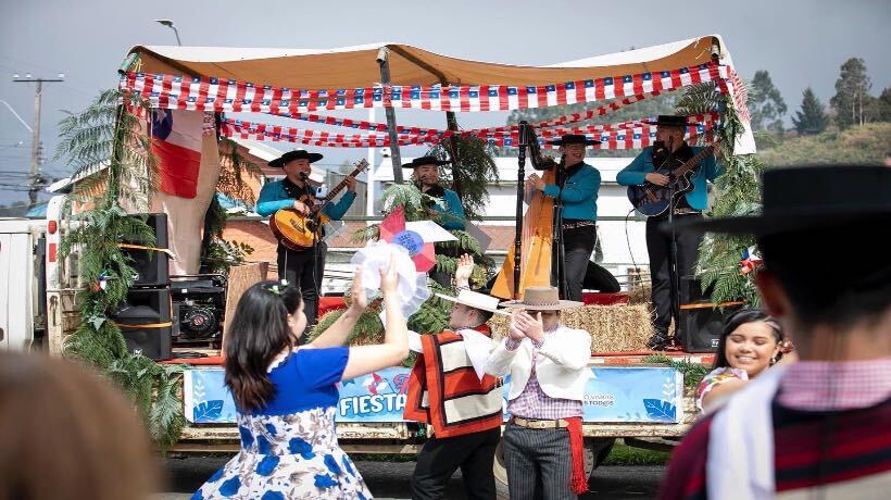 Puerto Varas celebra el 18 chico con dos extensas jornadas