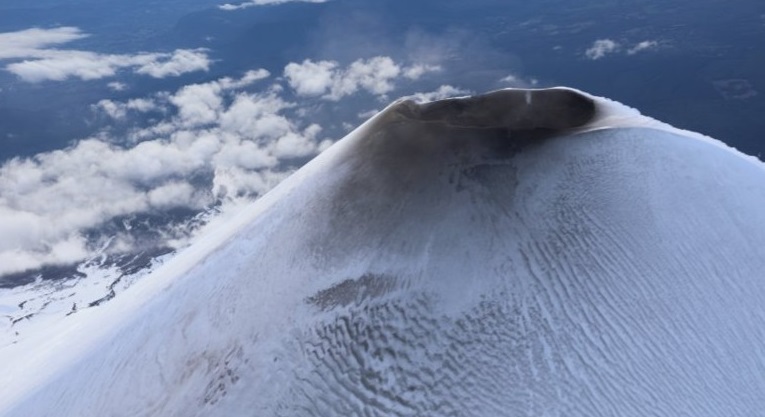 Realizan protocolo de carga animal ante posible erupción volcánica en Pucón