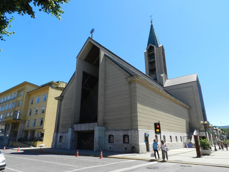 Inician campaña de recolección de fondos para reparar la Catedral de Valdivia
