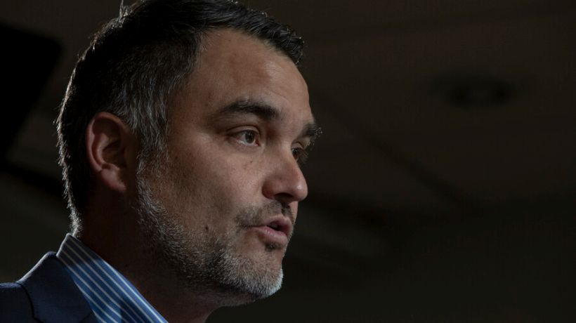 Presidente de la UDI y veto: "El gobierno lo que está haciendo es ponerse del lado de los usurpadores"