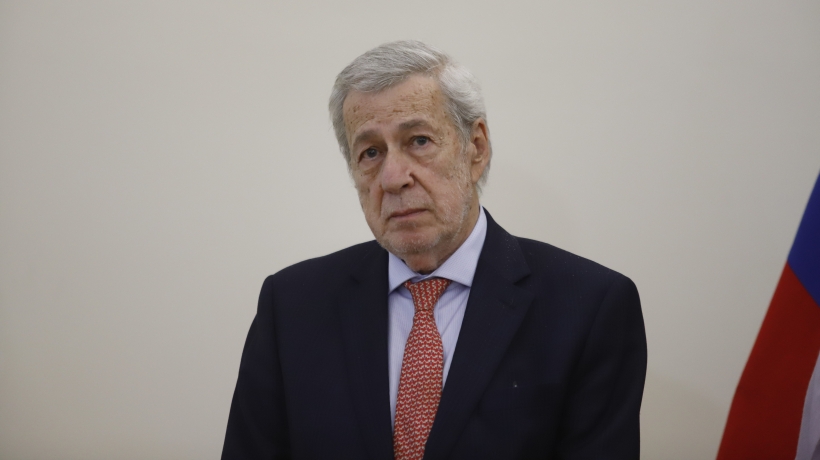 Canciller respaldó viaje de Camila Vallejo en delegación presidencial a China