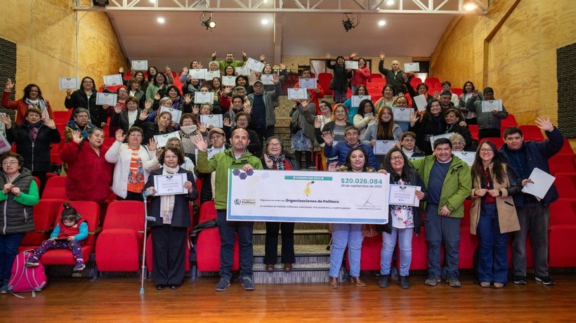 Municipalidad de Paillaco entrega $20 millones a organizaciones sociales