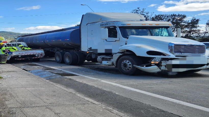 Quellón Accidente De Tránsito En Molulco Deja Dos Personas Lesionadas 5789