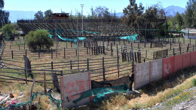 Llevarán a remate histórica medialuna de Los Andes por millonaria deuda Llevarán a remate histórica medialuna de Los Andes por millonaria deuda