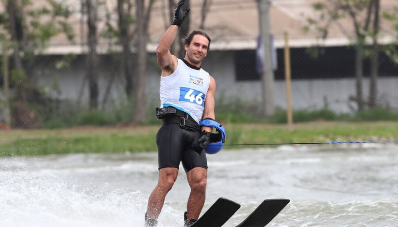 Emile Ritter consiguió el segundo oro para Chile tras imponerse en el salto del esquí náutico Emile Ritter consiguió el segundo oro para Chile tras imponerse en el salto del esquí náutico