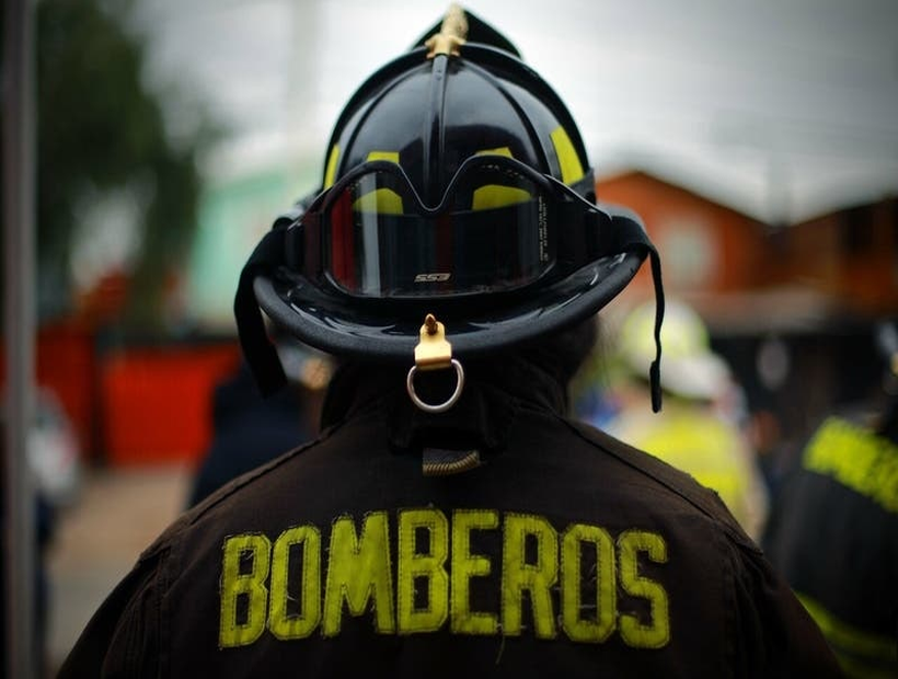 Bomberos advirtieron que llamarán "a un toque de sirenas en todo el país" en protesta por recorte presupuestario