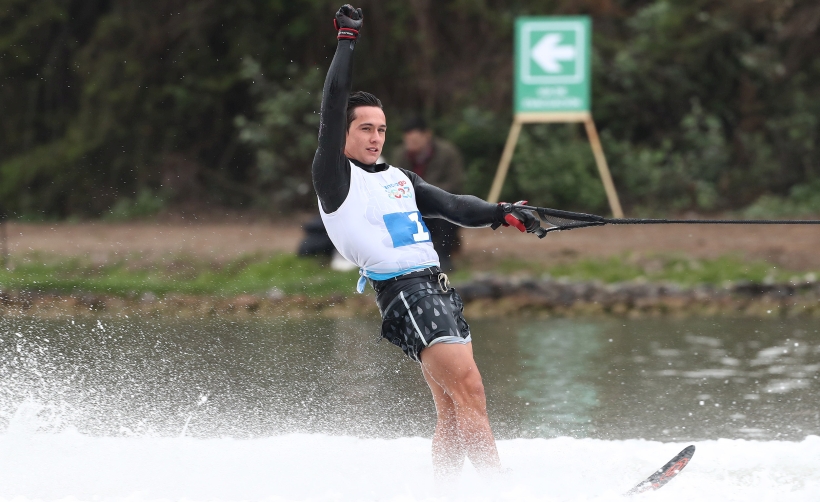 Santiago 2023: Martín Labra logró medalla de bronce en Overall masculino del Esquí Náutico