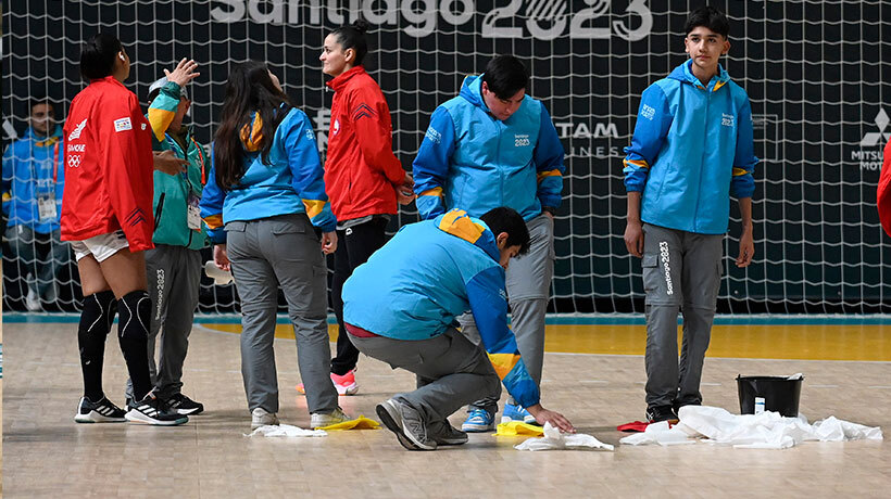 Panamericanos Santiago 2023: partido de balonmano fue suspendido en Viña por una gotera en el Polideportivo