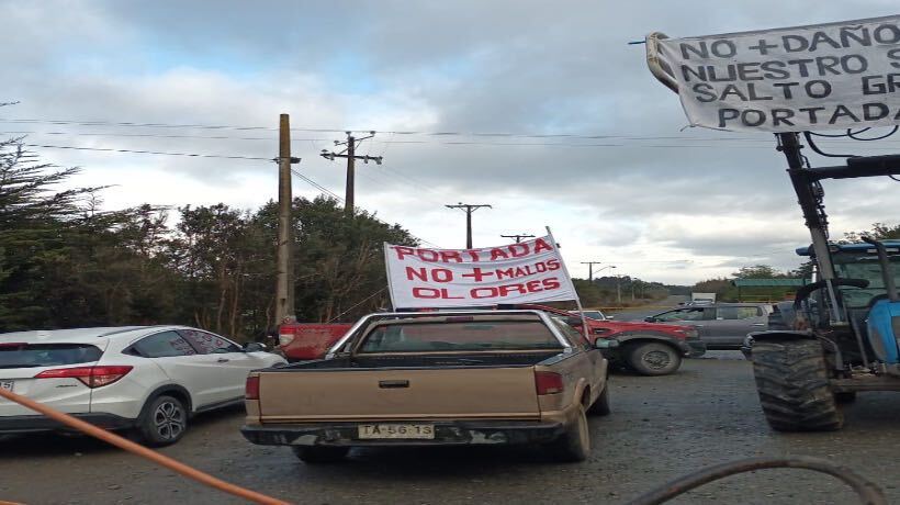 Vecinos de Salto Grande se toman acceso a pesquera La Portada Vecinos de Salto Grande se toman acceso a pesquera La Portada