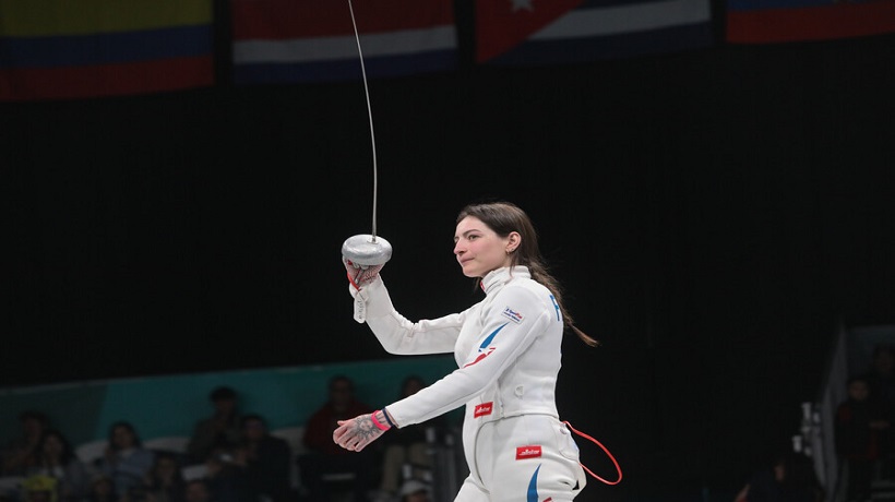 Analía Fernández se lleva bronce en esgrima modalidad espada individual Analía Fernández se lleva bronce en esgrima modalidad espada individual
