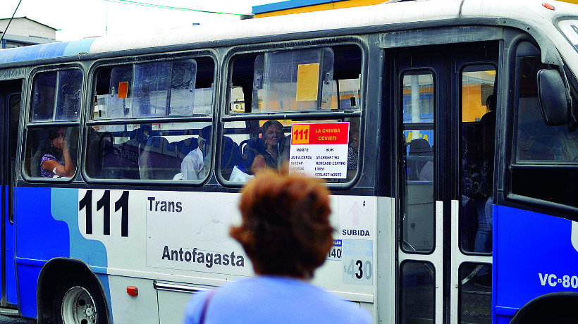 Maltrato y conducción irresponsable encabezan denuncias contra el transporte público en Antofagasta
