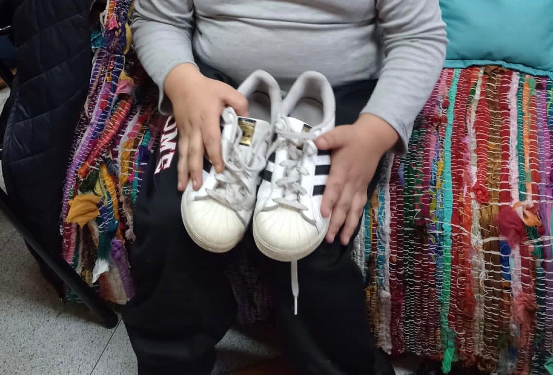 Iniciativa busca recolectar zapatos para impulsar asistencia escolar rural en La Araucanía