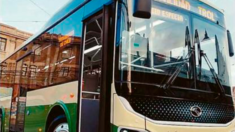 Primer bus eléctrico circuló en Valparaíso: se espera que estén operando a mediados de 2024