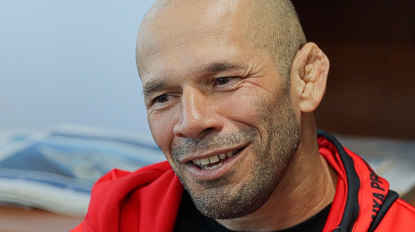 Reconocido entrenador de jiu-jitsu Cicero Costha visitó la región del Biobío y compartió con alumnos