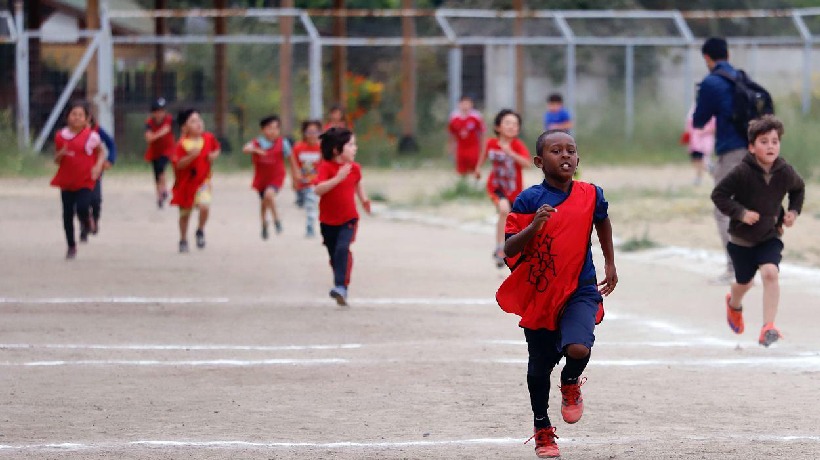 Campeonato escolar de atletismo se desarrolló en el Estadio O'Higgins de Valparaíso