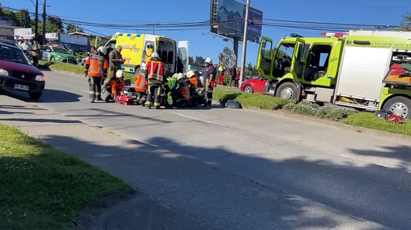 Atropellaron a peatón en Puerto Montt: cruzó en zona no habilitada de avenida Allende
