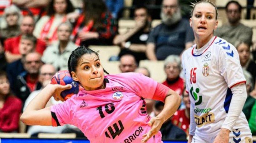 Selección femenina de balonmano perdió ante Serbia y disputará puestos secundarios en el Mundial