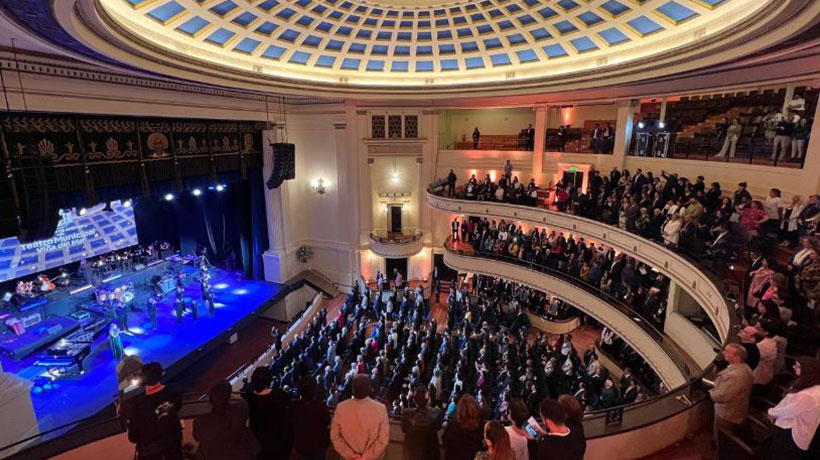 Acusan que arquitecto responsable de la restauración del Teatro Municipal de Viña fue “agredido y ofendido” en reapertura