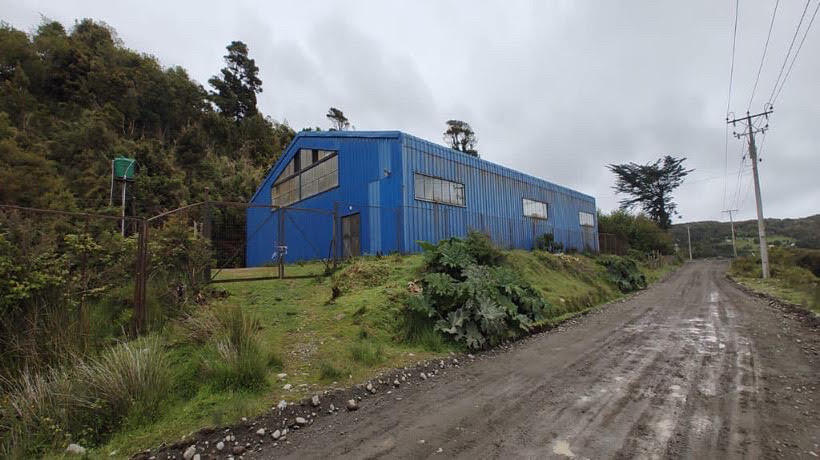Quemchi busca realizar mantención del Gimnasio Municipal de Metahue