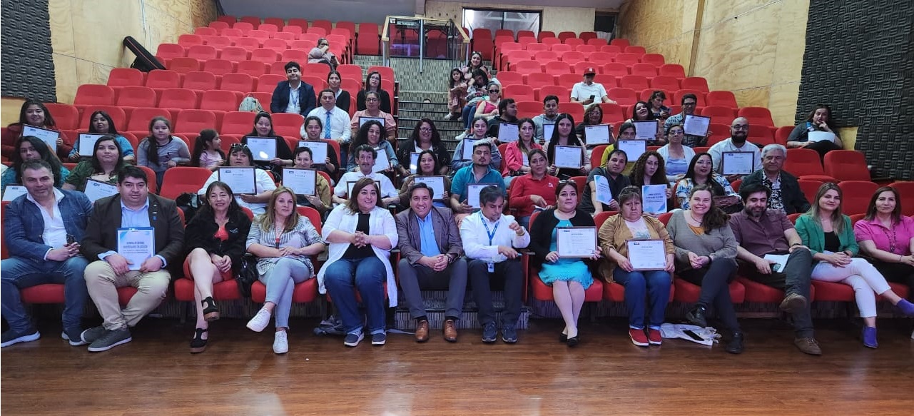 Mujeres de Paillaco y La Unión se certificaron en cursos del área construcción de Sence Los Ríos