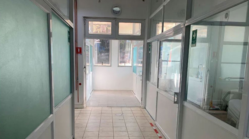 Realizan evacuación preventiva de paciente del Hospital Juana Ross de Peñablanca por incendio forestal