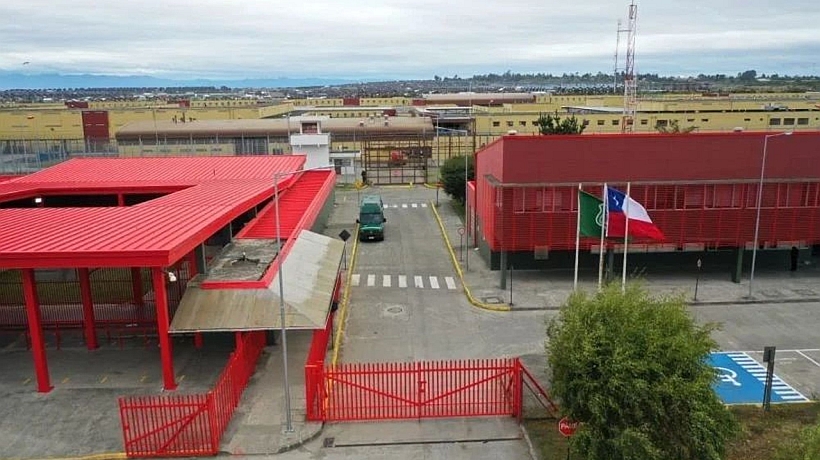 Investigan a gendarme por presunta apropiación de sueldos en cárcel de Puerto Montt