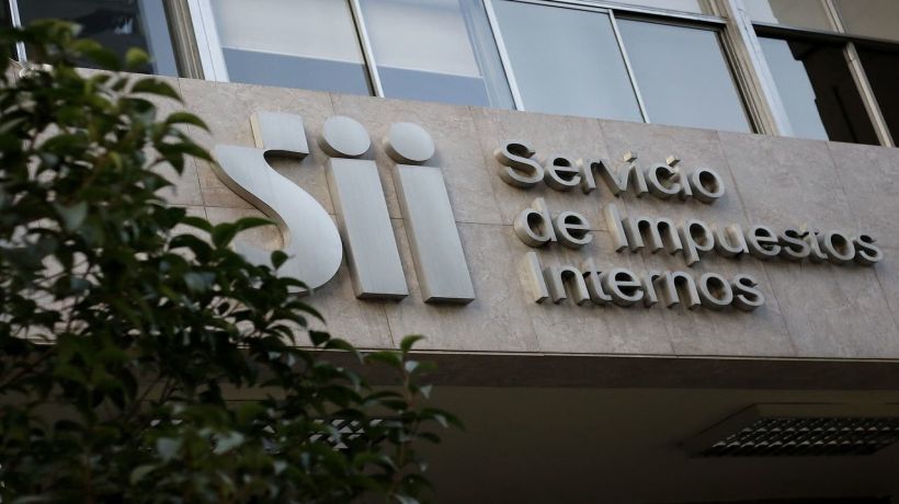 SII argumentó que se demoraron un año en presentar querella por megafraude porque "debía estar bien fundada"