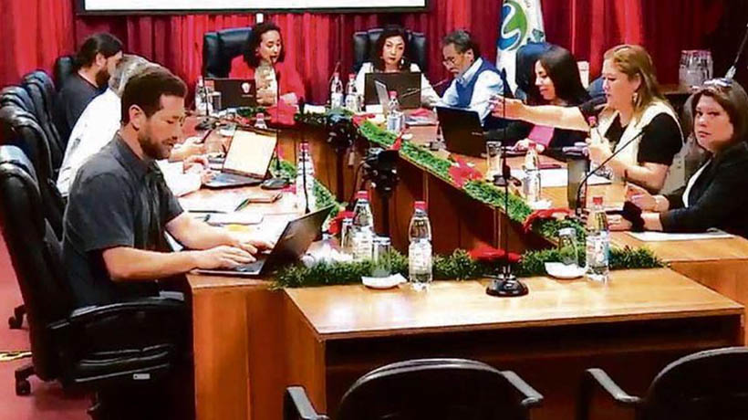 Concejales fijaron su dieta en el máximo permitido por la ley de Municipalidades