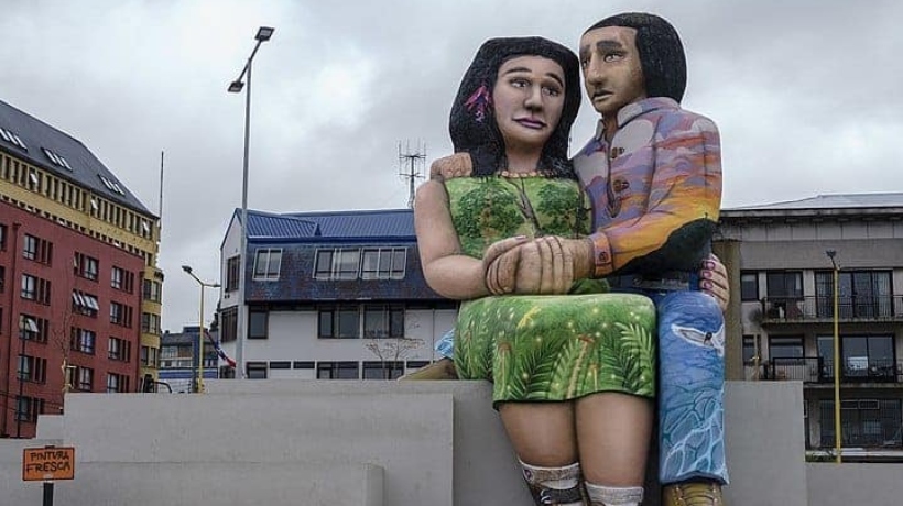 Artistan embellecerán escultura "Sentados frente al mar" y barco de Pelluco Artistan embellecerán escultura "Sentados frente al mar" y barco de Pelluco