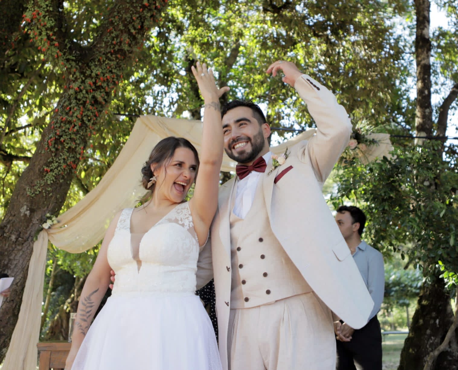 La alcaldesa de Valdivia y el alcalde de Los Lagos contrajeron matrimonio
