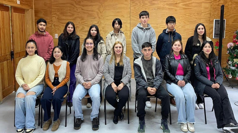 Jóvenes destacados en Ancud son reconocidos por su trayectoria educativa PAES 2023
