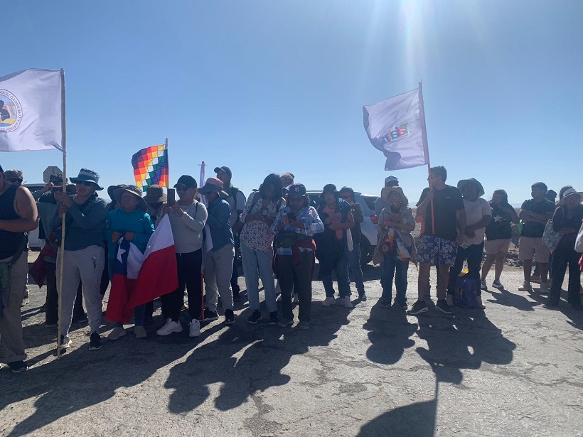 Pueblos atacameños inician 'toma' indefinida en el Salar de Atacama por acuerdo Codelco-SQM para explotación del litio Pueblos atacameños inician 'toma' indefinida en el Salar de Atacama por acuerdo Codelco-SQM para explotación del litio