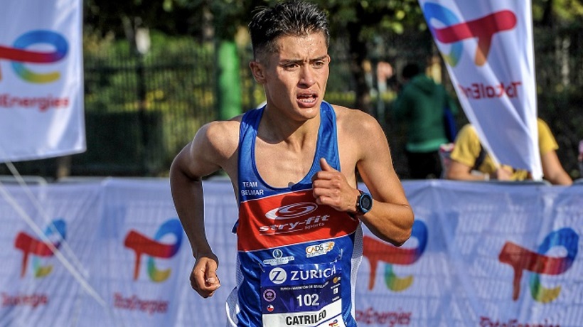 Hugo Catrileo rompe récord nacional en maratón de Houston