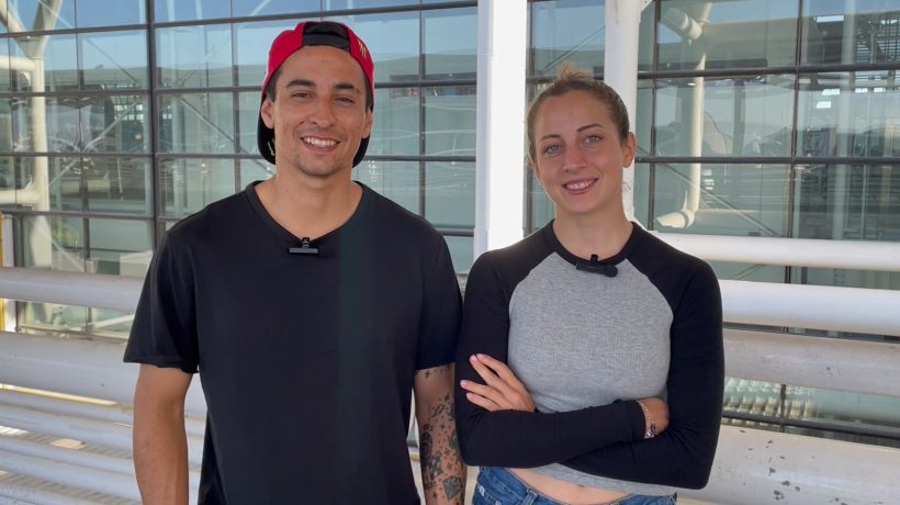Tras finalizar el Dakar Nacho Cornejo regresó a Chile con su polola Rebecca Busi para disfrutar el verano en Iquique