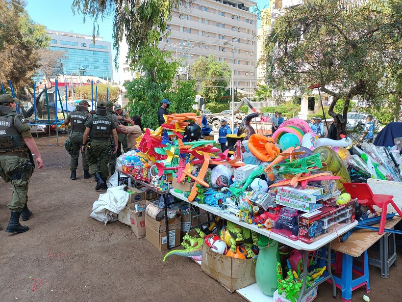15 toneladas de desechos, algunos que servían para 'rucos', fueron retirados desde el Parque Brasil de Antofagasta