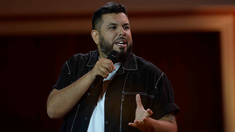 Humorista que triunfó en Olmué se refirió al positivo en el test de drogas del diputado Venegas
