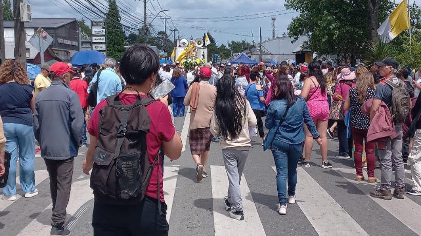 Gran manifestación destacó en la festividad religiosa de la Virgen de la Candelaria en Alerce Histórico