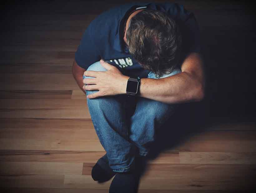 Estudio: 43% de los chilenos se siente triste gran parte del tiempo