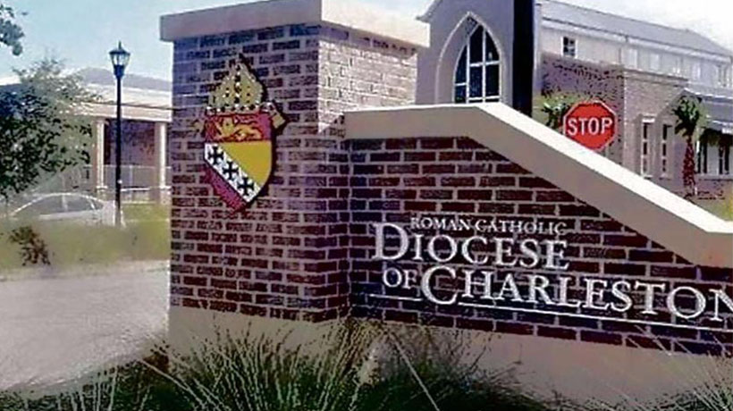 “Le fallé a Dios”: Condenan a ex párroco de San Antonio a casi 22 años de cárcel por abuso sexual en EE.UU.
