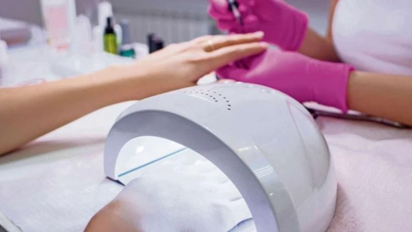 Esmaltado permanente de uñas: precauciones y cuidados que deben ser tomados en cuenta Esmaltado permanente de uñas: precauciones y cuidados que deben ser tomados en cuenta
