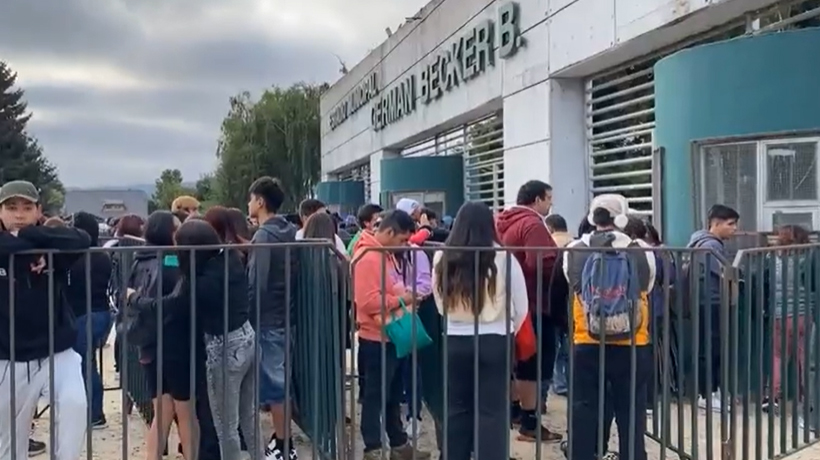 Registran caótica venta de entradas para celebración de aniversario en Temuco