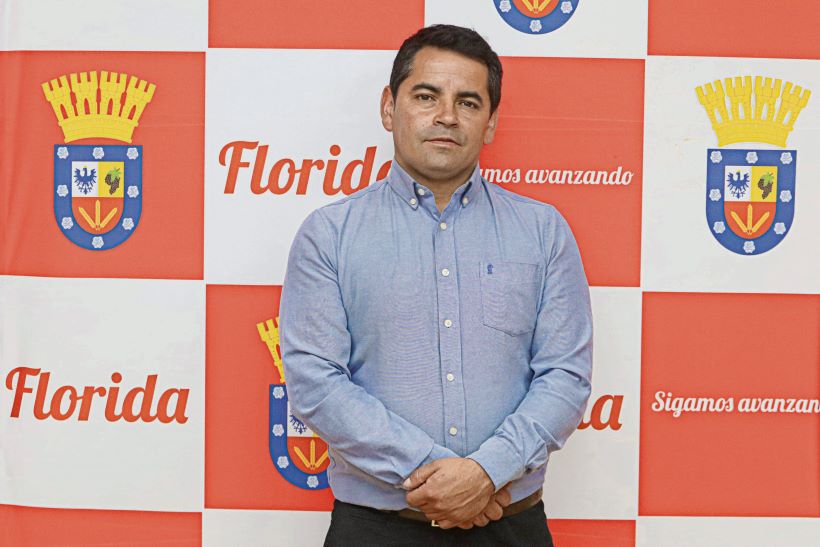 Nuevo alcalde de Florida: “haré lo humanamente posible para que nuestra comuna continúe creciendo y desarrollándose de forma armónica y unida”