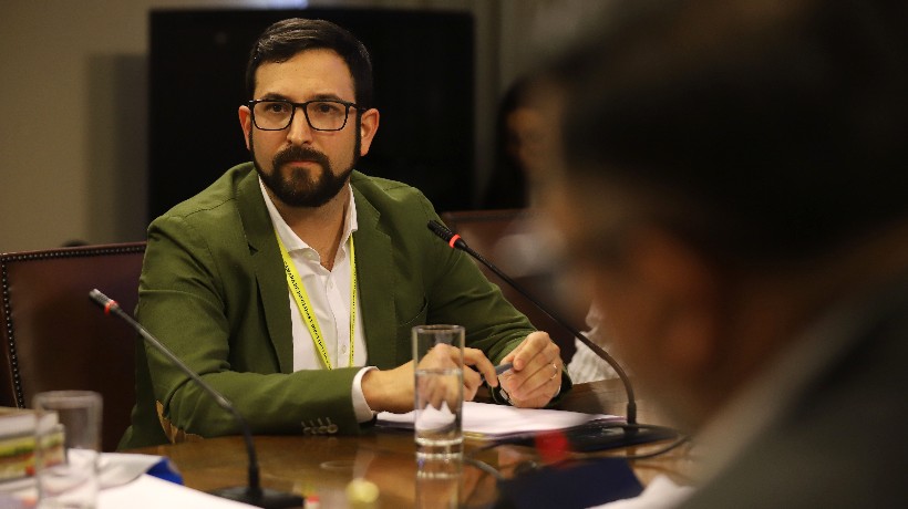 Jefe de asesores de la Presidencia, Miguel Crispi, declara como imputado en el Caso Convenios