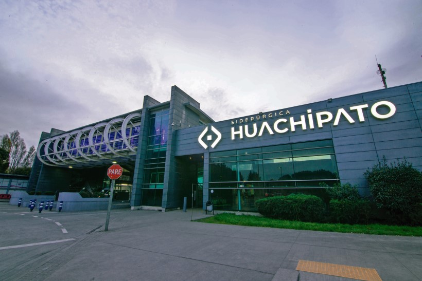 Sindicatos de Siderúrgica Huachipato envían carta a presidente Boric solicitando que ayude a impedir el cierre de la empresa